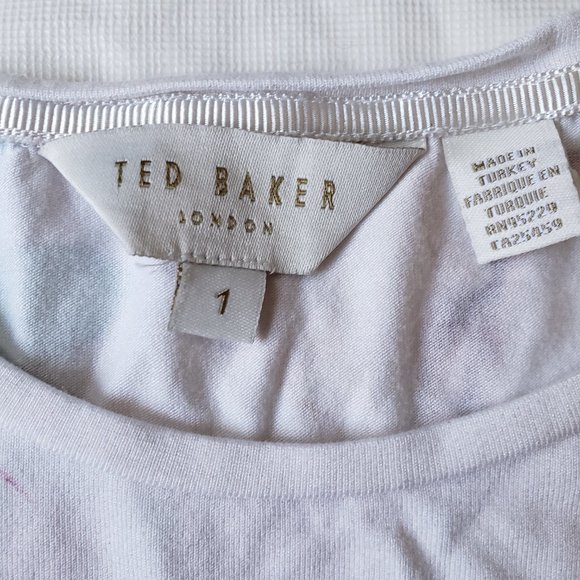 Ted Baker Serahna Floral Print Fitted Stretch T -Shirt - Picture 2 of 8